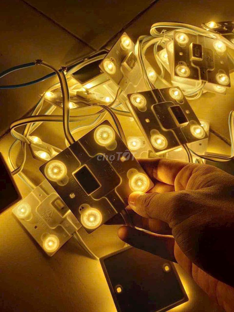 Đèn LED Nhựa Trắng, Đỏ, Vàng, RGB. Mua bán Đèn tại Quận Gò Vấp Tp Hồ Chí Minh được đăng bởi Vật Tư Đèn Led hình 1
