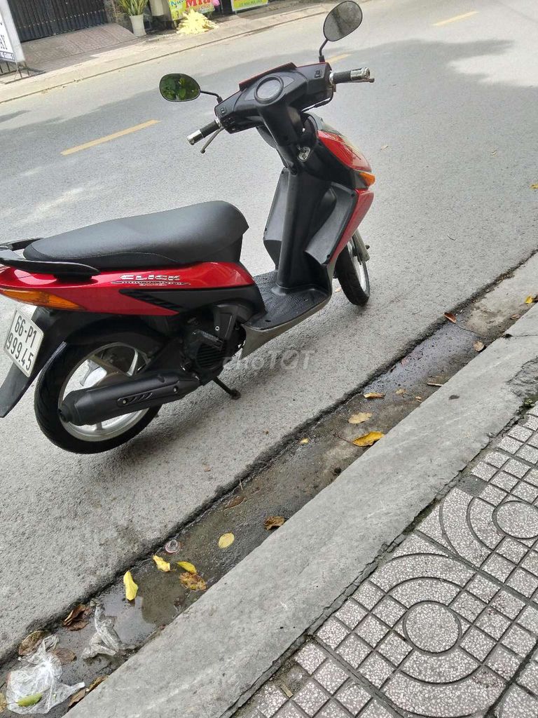 Honda Click màu Đỏ. Mua bán Xe máy tại Quận 12 Tp Hồ Chí Minh được đăng bởi Tien Dinh hình 2