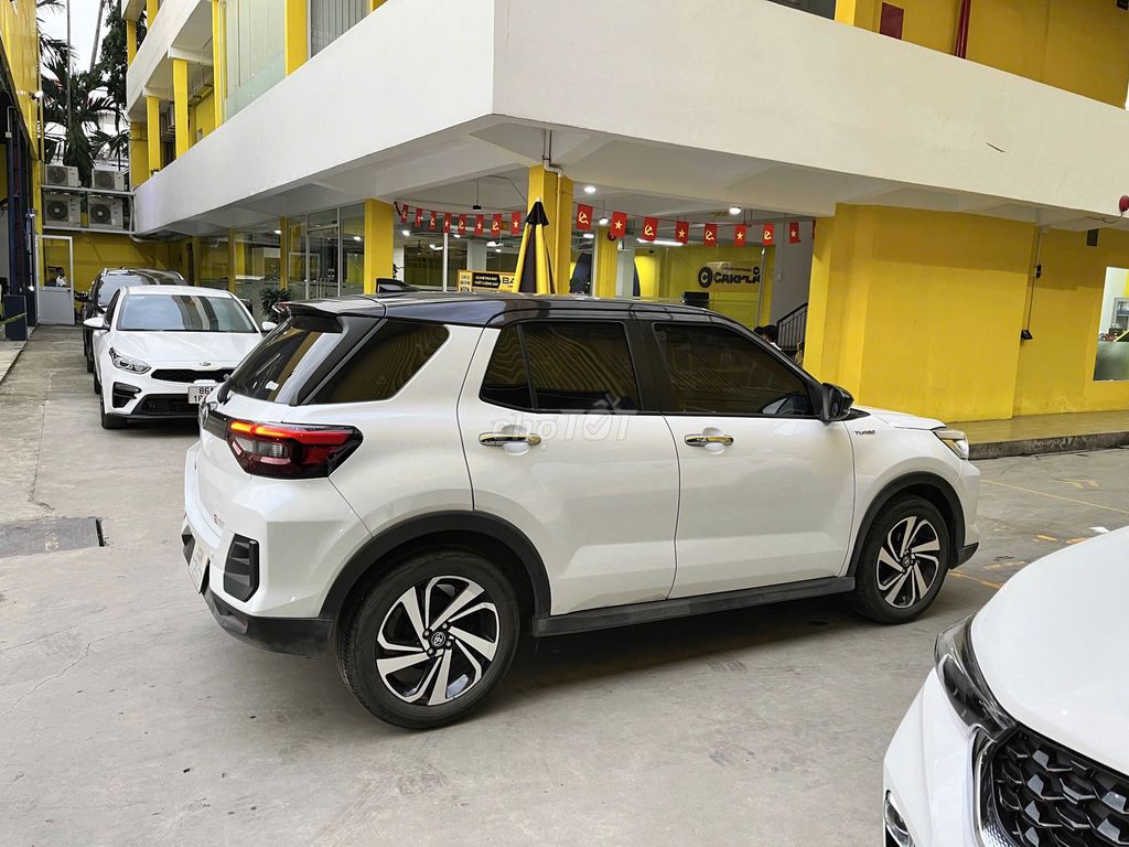 TOYOTA RAIZE 1.0 CVT 2024 XE GIA ĐÌNH LƯỚT 1 CHỦ. Mua bán Ô tô tại Quận Bình Thạnh Tp Hồ Chí Minh được đăng bởi Hiếu hình 7