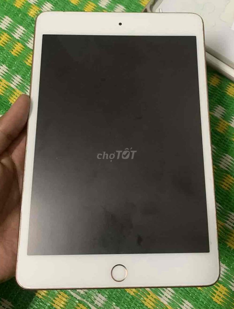 cần bán ipad mini 5 wifi + 4g 64gb. Mua bán Máy tính bảng tại Quận Liên Chiểu Đà Nẵng được đăng bởi Van Le hình 1