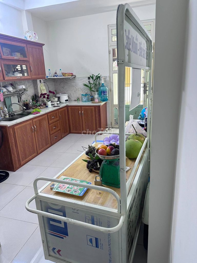 Xe bán hàng Trắng Kim loại, gỗ 1.2m. Mua bán Đồ chuyên dụng, Giống nuôi trồng tại Quận Bình Thạnh Tp Hồ Chí Minh được đăng bởi Tran Maii hình 1