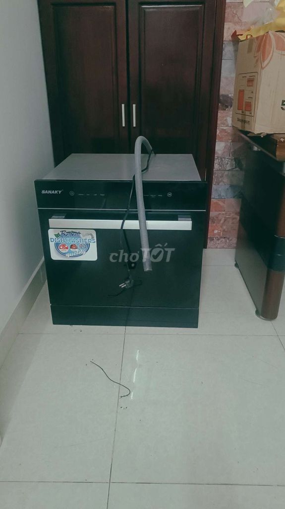 Máy rửa chén Sanaky Đen. Mua bán Bếp, lò, đồ điện nhà bếp tại Quận Phú Nhuận Tp Hồ Chí Minh được đăng bởi Nguyễn Duy Quang hình 1