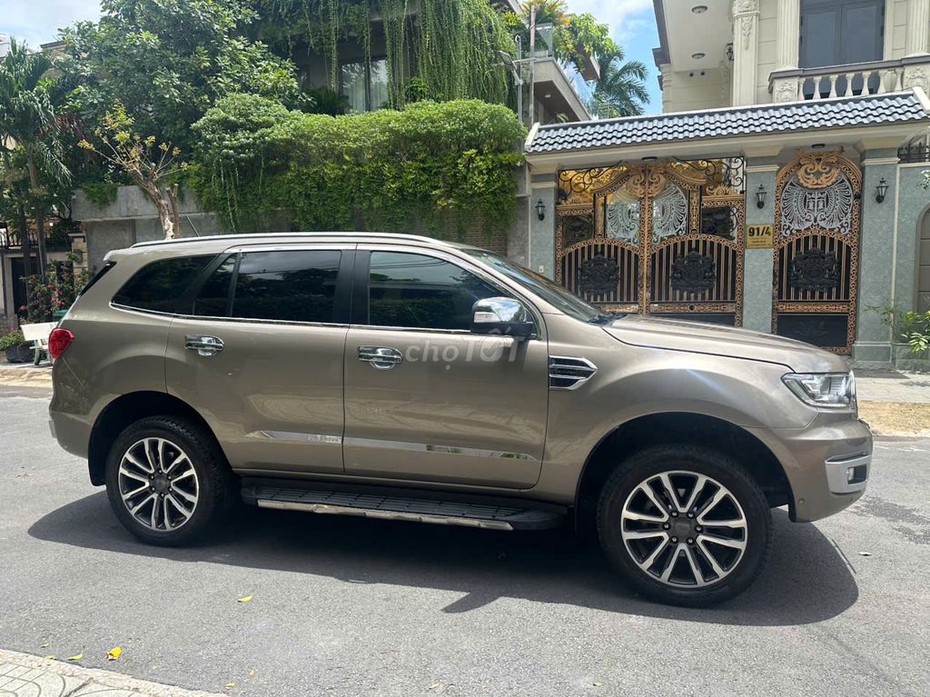 Ford Everest 2019 Titanium 2.0L 4x4 AT - 87000 km. Mua bán Ô tô tại Quận 1 Tp Hồ Chí Minh được đăng bởi Ms Ly Bến Thành Ford hình 2