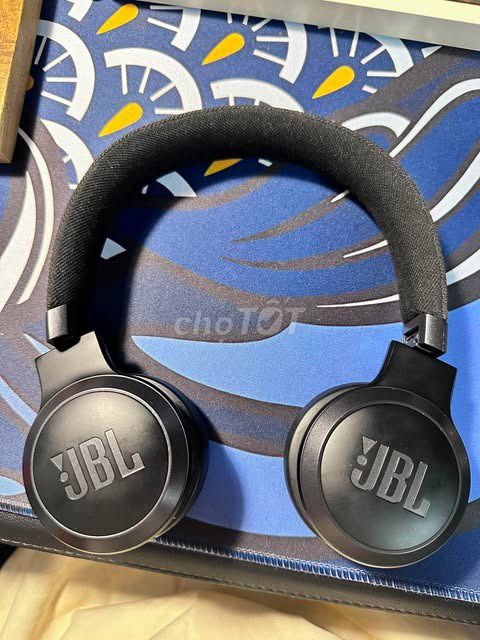 Tai nghe JBL LIVE 670NC Đen. Mua bán Tivi, Âm thanh tại Quận Thanh Xuân Hà Nội được đăng bởi Hạ Nguyễn hình 1