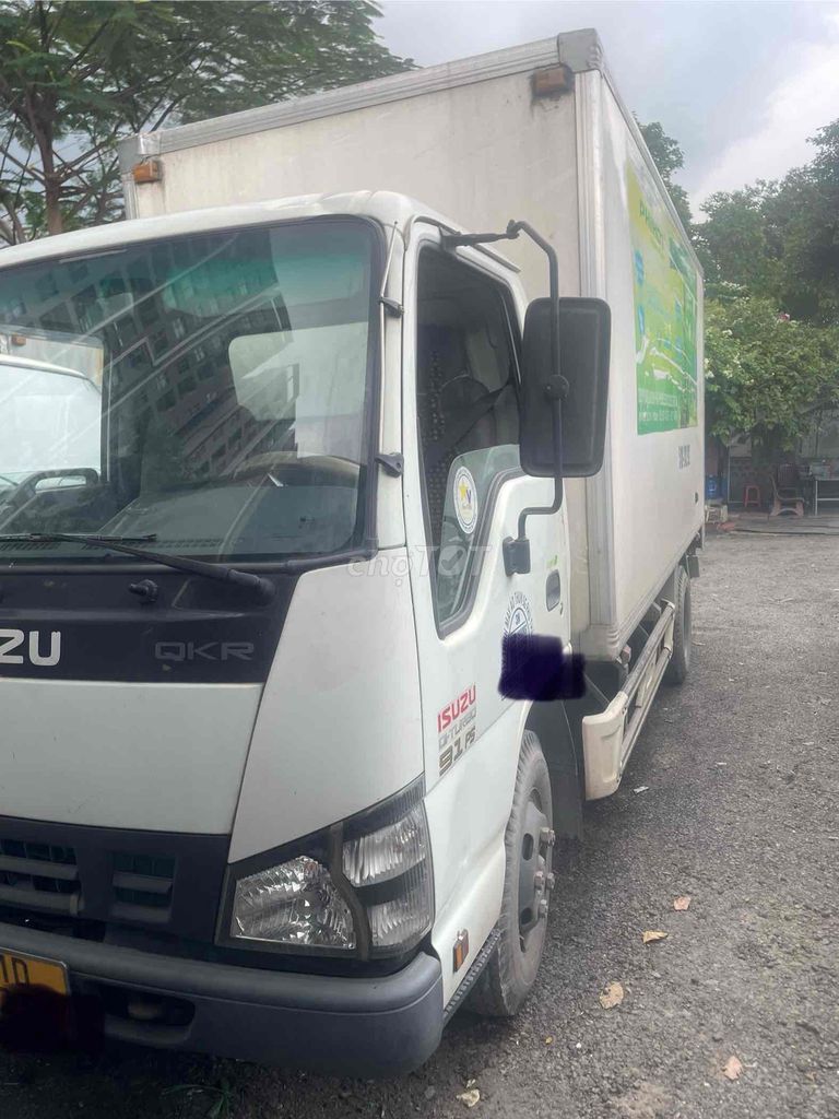 isuzu 1.9 tấn mua mới 2018, máy lạnh. thùng 4,4m