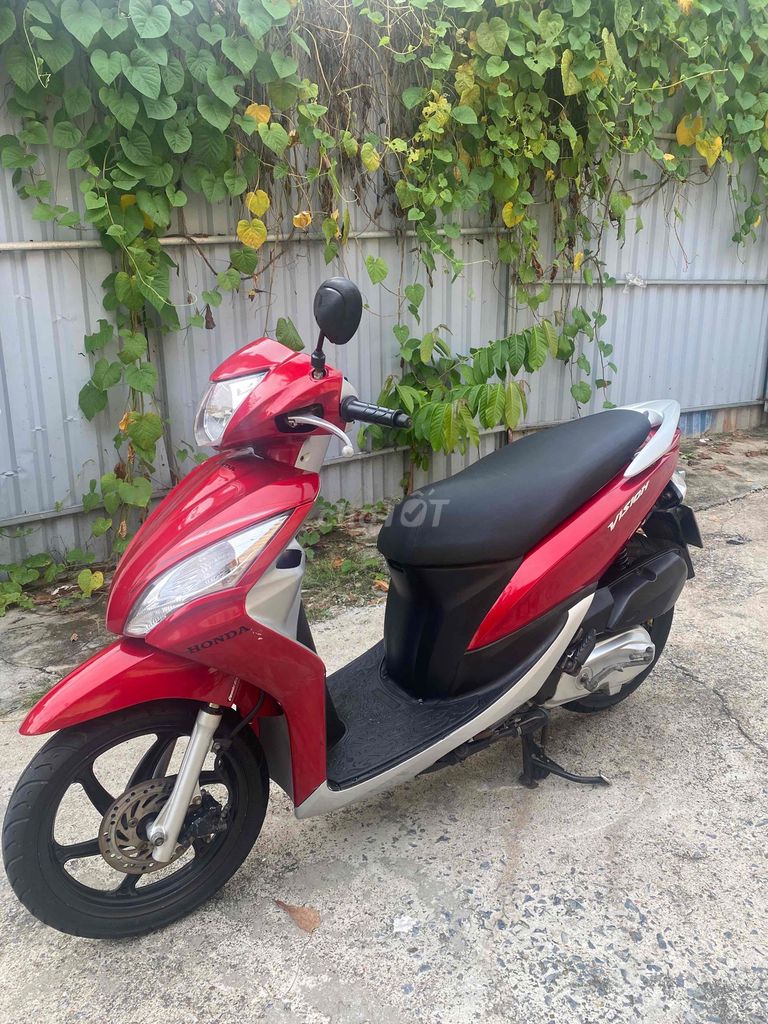 Honda Vision fi 2011 красный серебристый