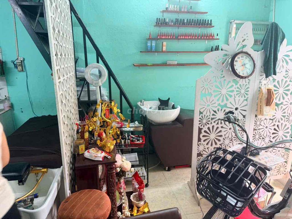 Ghế gội đầu Da Sứ Nâu Trắng. Mua bán Thiết bị vệ sinh, nhà tắm tại Huyện Củ Chi Tp Hồ Chí Minh được đăng bởi AnhPham  hình 1