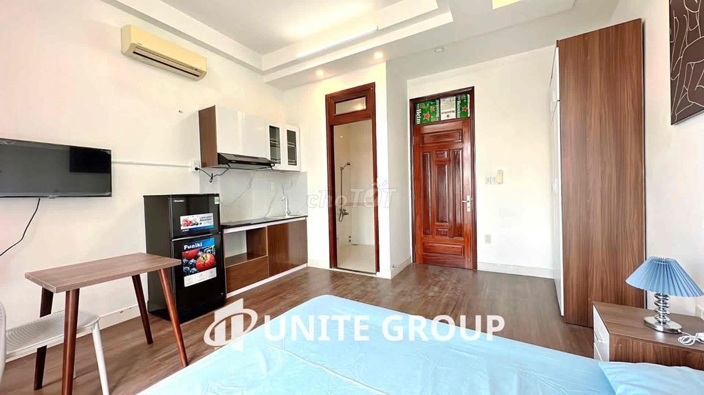 Chính Chủ Cho Thuê Căn Hộ Full Nội Thất Mới Tiện Nghi Có Ban Công Lớn