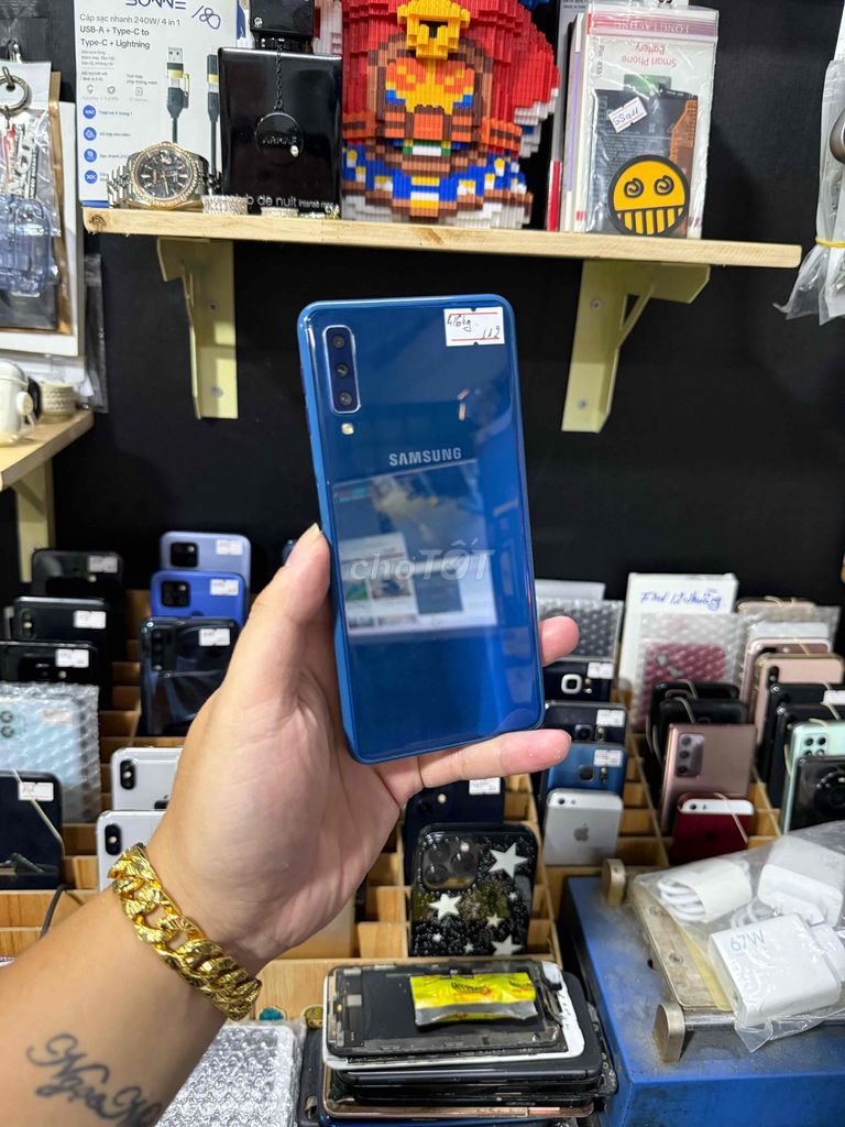 Samsung Galaxy A7 2018 64GB Xanh. Mua bán Điện thoại tại Quận Bình Thạnh Tp Hồ Chí Minh được đăng bởi SyTuan hình 1