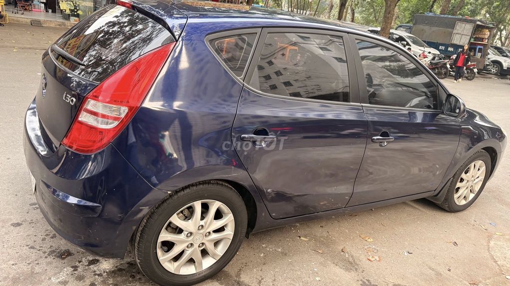 Hyundai i30 2008 Cửa sổ trời Xanh 185 triệu. Mua bán Ô tô tại Quận Hoàng Mai Hà Nội được đăng bởi Chung cư PHỐ hình 6