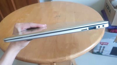 Laptop masstel  L133 4g/256gb màu bạc