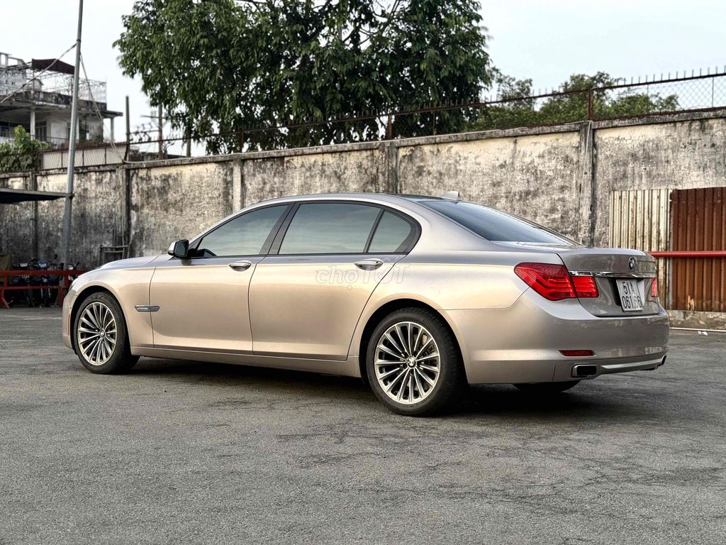 BMW 7 Series 2009 750Li F02 dkld 2011. Mua bán Ô tô tại Quận Tân Phú Tp Hồ Chí Minh được đăng bởi Lê Băng Vinh hình 6