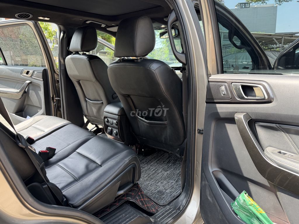 Bán Ford Everest 2020 Titanium 2 cầu full đẹp. Mua bán Ô tô tại Quận 12 Tp Hồ Chí Minh được đăng bởi Khánh hình 5