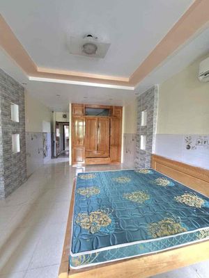 Nhà Full nội thất khu Tên Lửa 4x20,3 Lầu 6 P