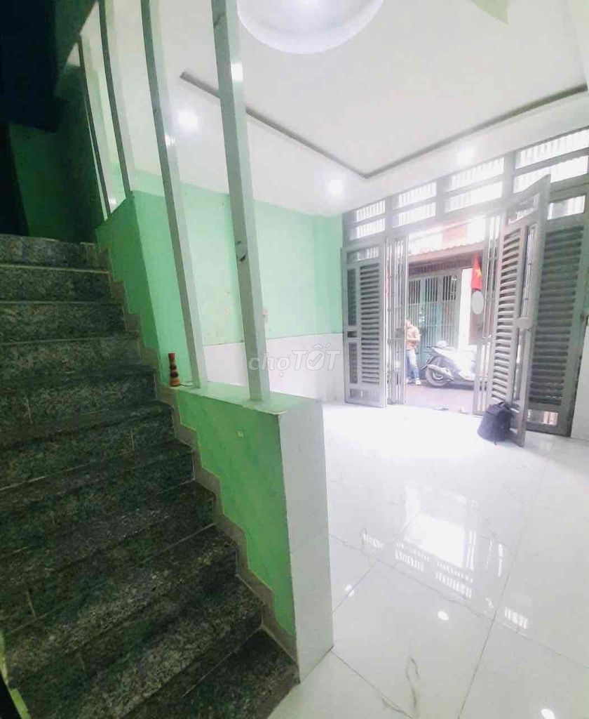 1 TRỤC HUỲNH VĂN NGHỆ – CÁCH MT 30M - 3 TẦNG BTCT - 4PN