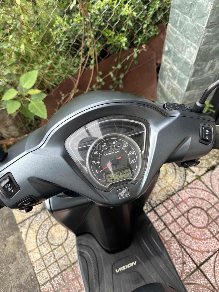 Visison 2022 bánh lớn lướt chính chủ 65. Mua bán Xe máy tại Quận Thốt Nốt Cần Thơ được đăng bởi Cầm Đồ Thành Chánh  hình 3