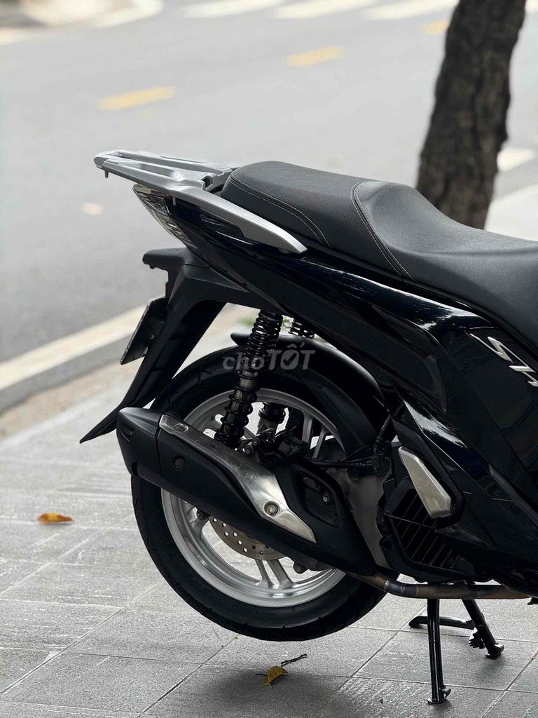 SH 150i ABS 2017 BSTP 1 CHỦ. Mua bán Xe máy tại Thành phố Thủ Đức Tp Hồ Chí Minh được đăng bởi Vũ Vũ hình 9