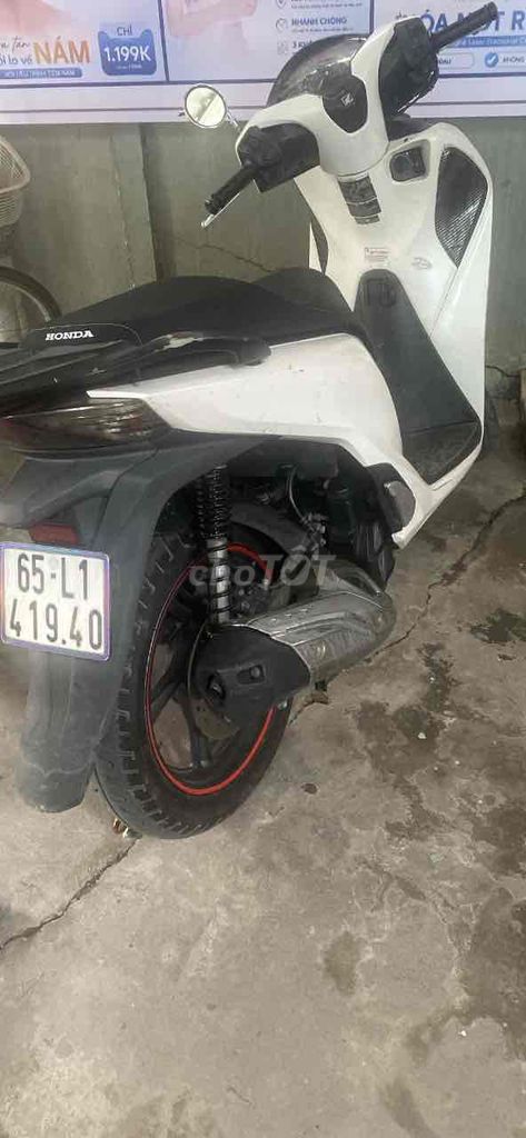 cần bán gấp chiếc sh cuối 2018. Mua bán Xe máy tại Huyện Đức Hòa Long An được đăng bởi Minh Filler Gia hình 5