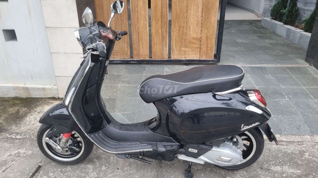 Piaggio Vespa Sprint 2022 Đen 4000 km. Mua bán Xe máy tại Quận Hải Châu Đà Nẵng được đăng bởi Dức long hình 5