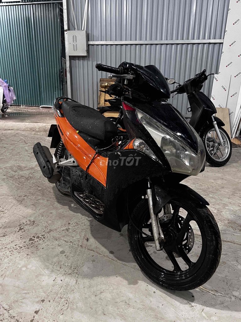 Honda Air Blade 2012 оранжево-черный, номера Хынгйен