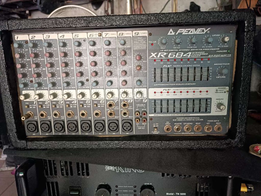 Bàn mixer liền công suất Peavey XR 684 Mỹ. Mua bán Tivi, Âm thanh tại Quận 12 Tp Hồ Chí Minh được đăng bởi Chuc Tran hình 1