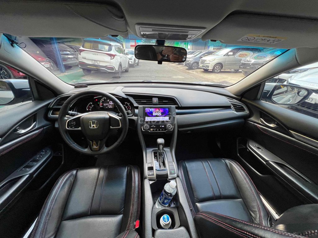 Honda Civic 2019 E 1.8 28000 km. Mua bán Ô tô tại Quận Tân Phú Tp Hồ Chí Minh được đăng bởi Nguyễn Tân Xe Lướt  hình 10