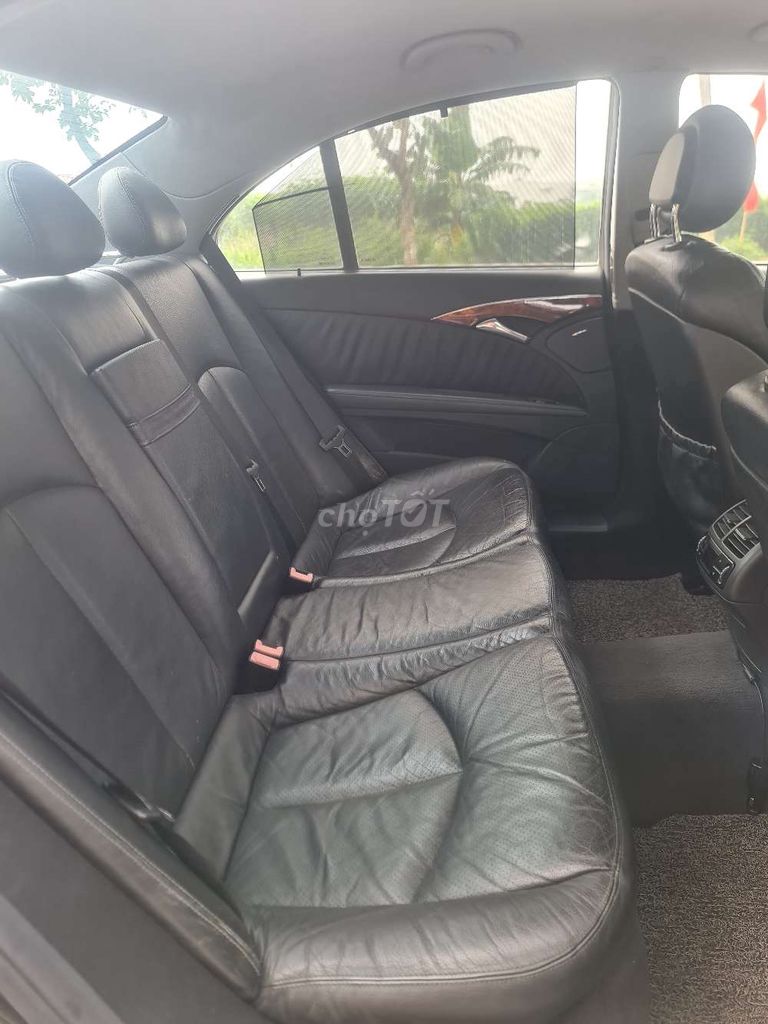 Mec E 240 cực chất. Nguyên bản toàn bộ. Mua bán Ô tô tại Quận Bắc Từ Liêm Hà Nội được đăng bởi Hải Đăng  hình 12