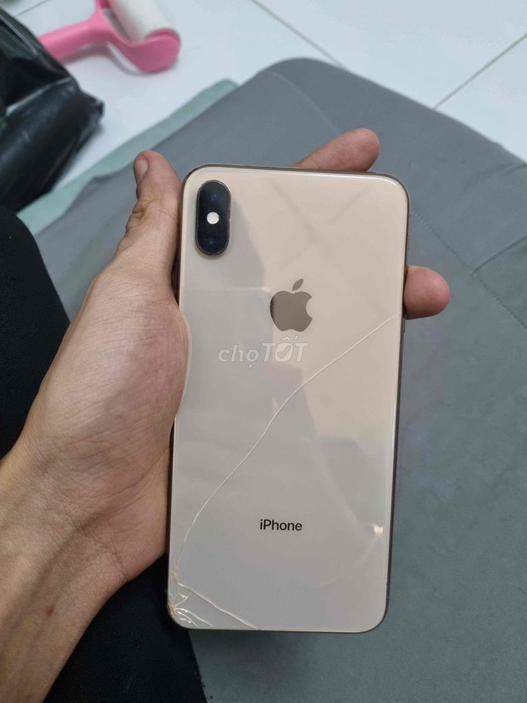 Apple iPhone Xs Max 256GB Vàng Bể kính lưng. Mua bán Điện thoại tại Quận Phú Nhuận Tp Hồ Chí Minh được đăng bởi Kỳ Phan hình 1