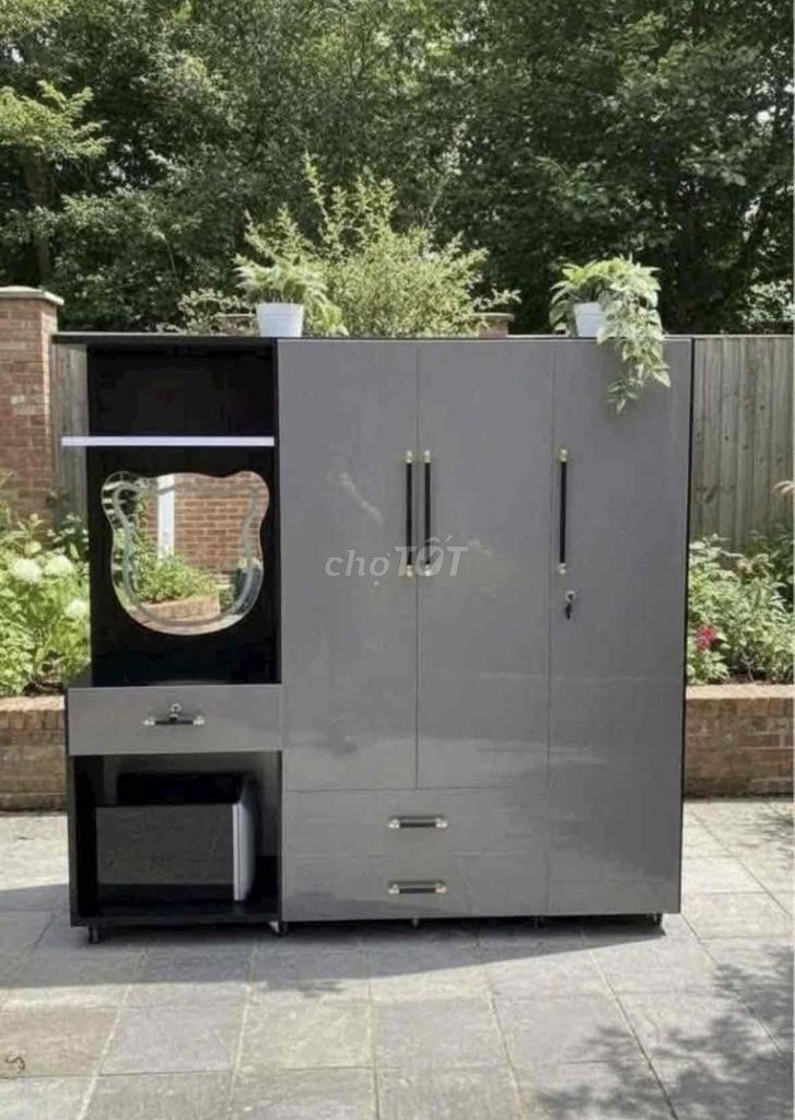 Tủ quần áo nhựa Đài Loan Xám. Mua bán Tủ, kệ gia đình tại Thành phố Dĩ An Bình Dương được đăng bởi Hong Le hình 1