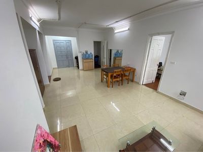 Аренда · 3 комн. · 100 м² · Quận 11, ул. Lạc Long Quân