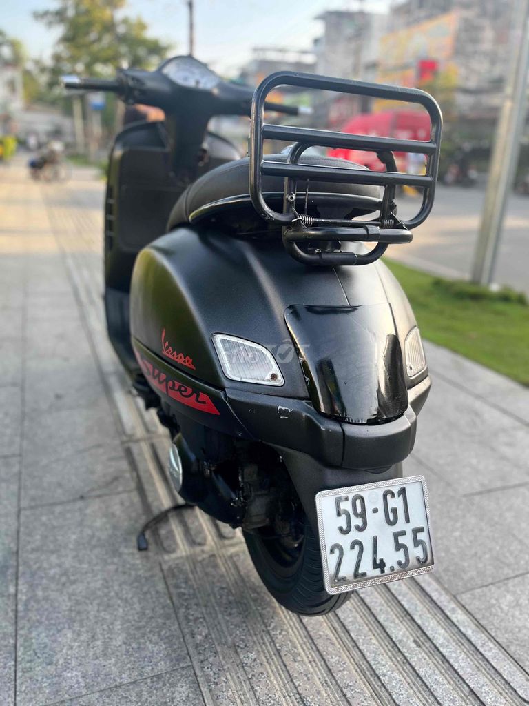 Piaggio Vespa GTS 125cc 2008 Đen. Mua bán Xe máy tại Quận Gò Vấp Tp Hồ Chí Minh được đăng bởi Cầm đồ Thanh Nhật hình 2