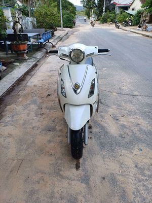 SYM Attila Elizabeth Trắng 125cc. Mua bán Xe máy tại Thành phố Nha Trang Khánh Hòa được đăng bởi Van thi tuyet hong