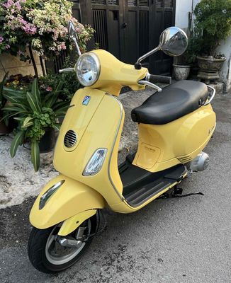 Piaggio Vespa 2012 Fi xe đẹp zin êm giá tốt