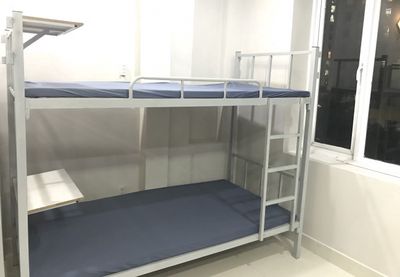 Thanh lý giường 2 tầng vạc gỗ 1mx2m