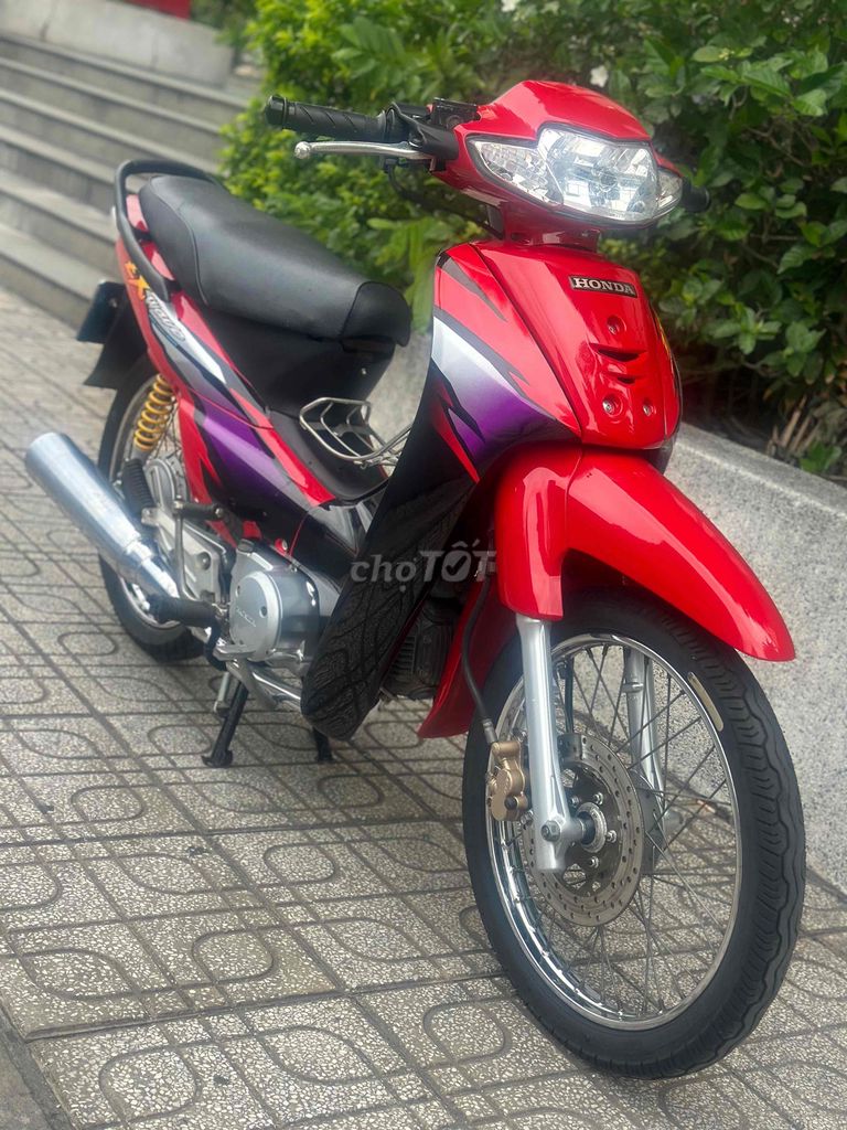 Honda Wave ZX 2005 родной двигатель 50 куб.см номер гор. Хошимин