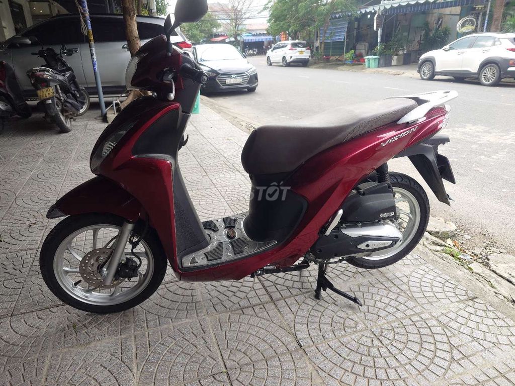 Honda Vision Đỏ 9000km. Mua bán Xe máy tại Quận Cẩm Lệ Đà Nẵng được đăng bởi Rain hình 1