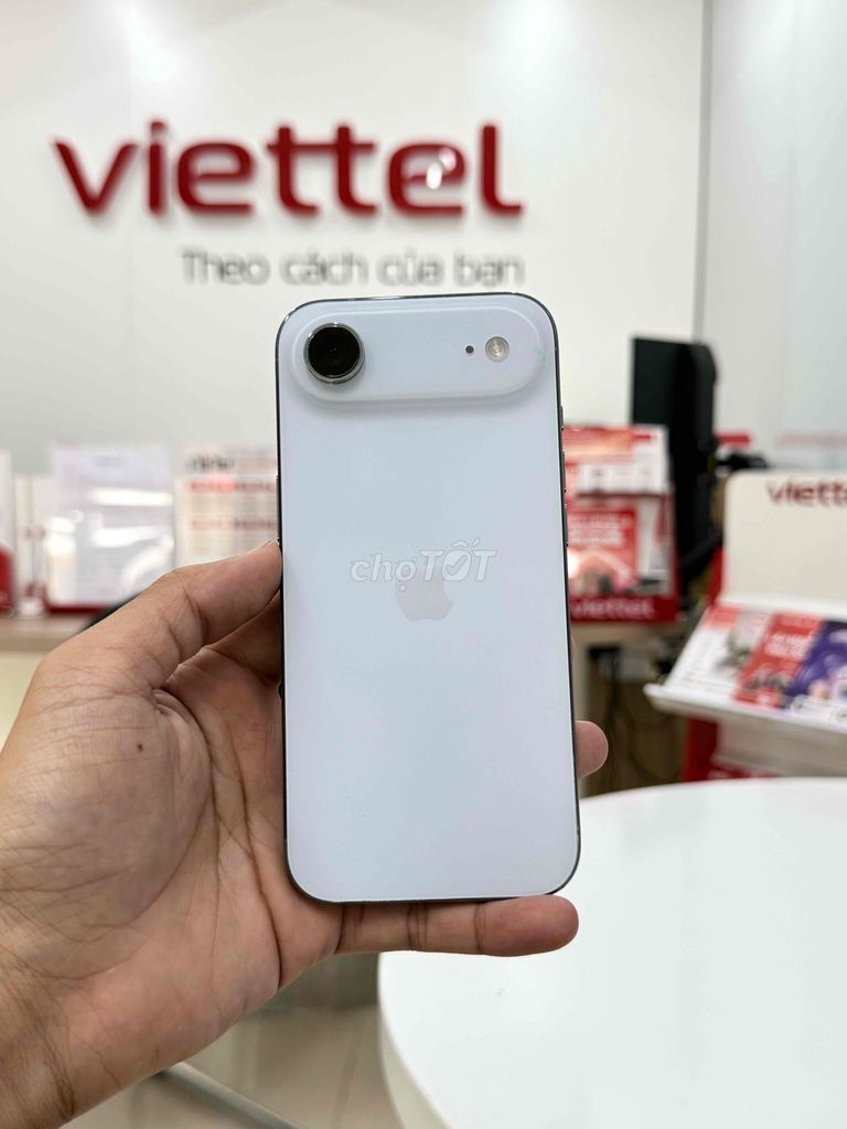 iPhone 17 Air 256GB - Like New. Mua bán Điện thoại tại Thành phố Thủ Đức Tp Hồ Chí Minh được đăng bởi Viettel Global City hình 1