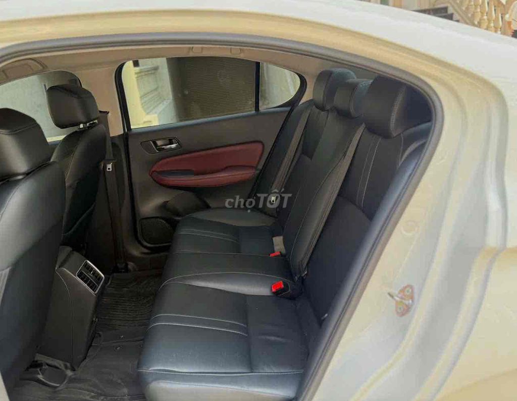 Honda City 2024 L 1.5 AT - 27000 km. Mua bán Ô tô tại Thành phố Dĩ An Bình Dương được đăng bởi Hiển phạm hình 11
