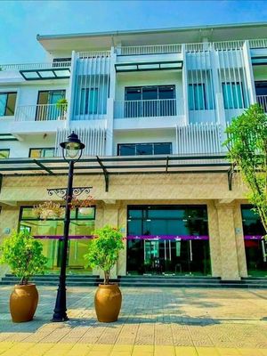 Cho thuê SH 4 tầng KĐT Eco Garden, mt đường Lê Đức Anh. Cho thuê văn phòng, mặt bằng kinh doanh tại Thị xã Hương Thủy Thừa Thiên Huế được đăng bởi Phan Thị Ái Quỳnh