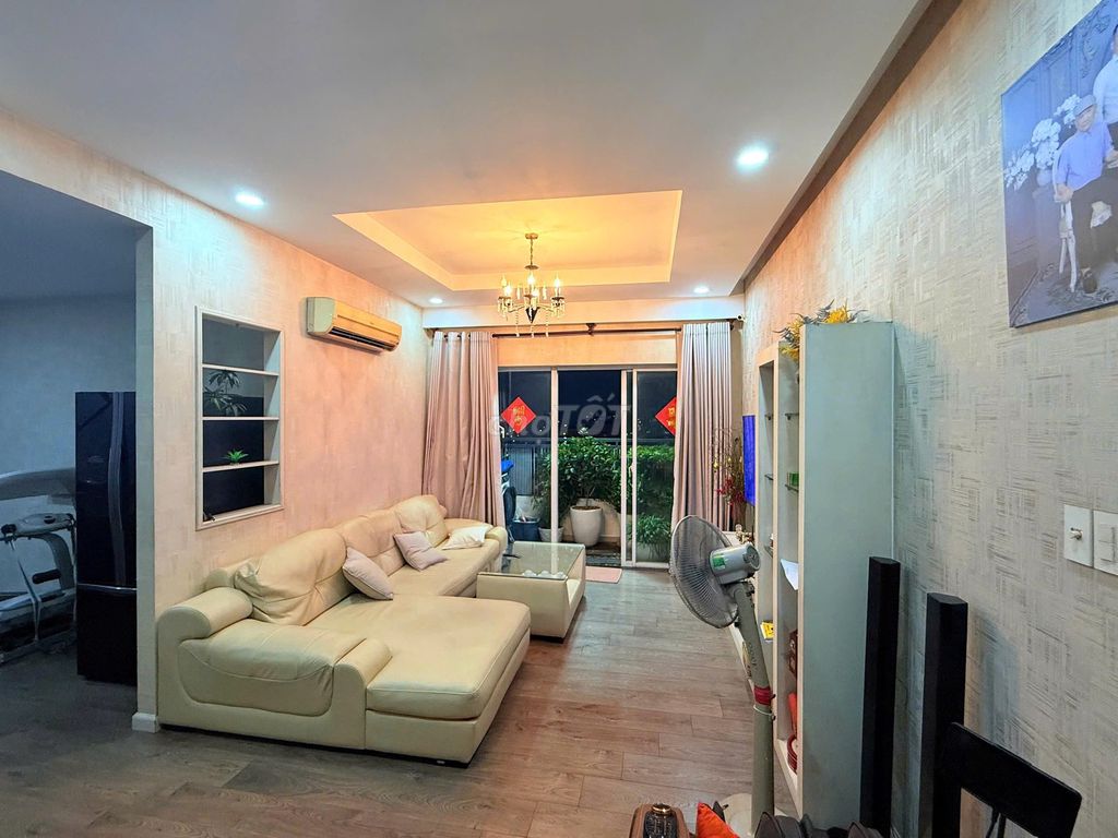Аренда · 2 комн. · 96 м² · Quận 5, ул. Lương Nhữ Học