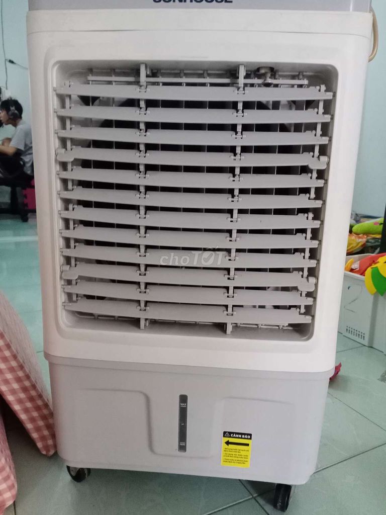 Quạt điều hoà Sunhouse SHD7734 màu trắng 30L, 150W