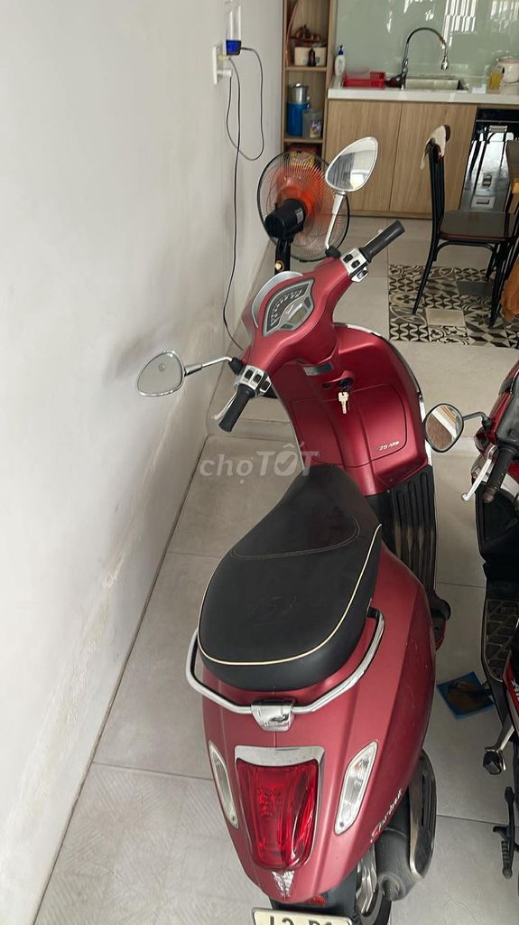 Piaggio Vespa 2018 màu Đỏ. Mua bán Xe máy tại Quận Cẩm Lệ Đà Nẵng được đăng bởi Phúc Vỹ hình 1