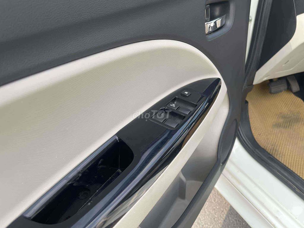 Mitsubishi Attrage 2016 1.2 CVT - 79000 km. Mua bán Ô tô tại Quận Hoàng Mai Hà Nội được đăng bởi Vu Hung autu hình 13