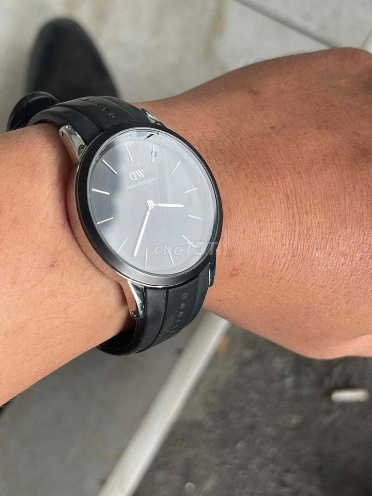 Đồng hồ Dw size 40 chính hãng ( chất)