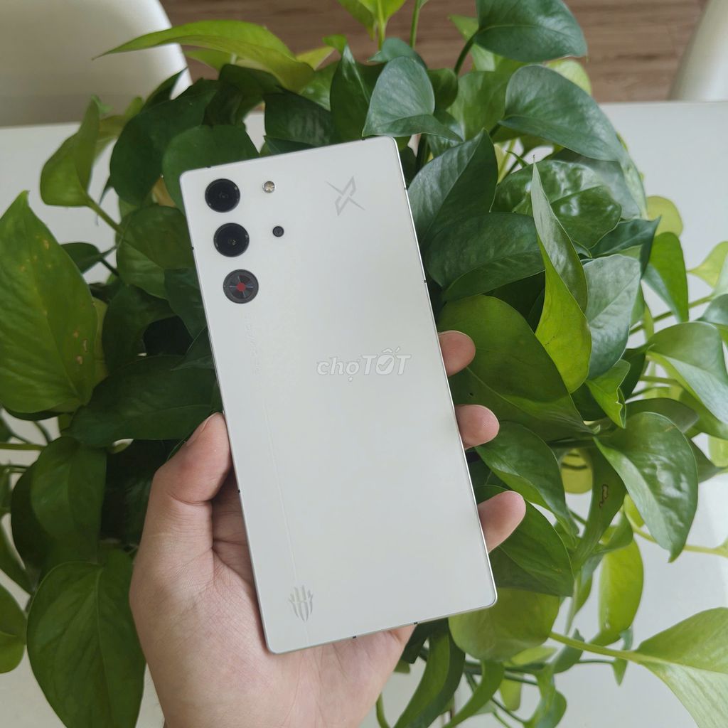 Red Magic 10 Pro Quốc Tế 12/256GB ★ᴛʜᴜ ᴆᴛ ᴄᴜ̃★. Mua bán Điện thoại tại Quận Ninh Kiều Cần Thơ được đăng bởi DI ĐỘNG BULL hình 1