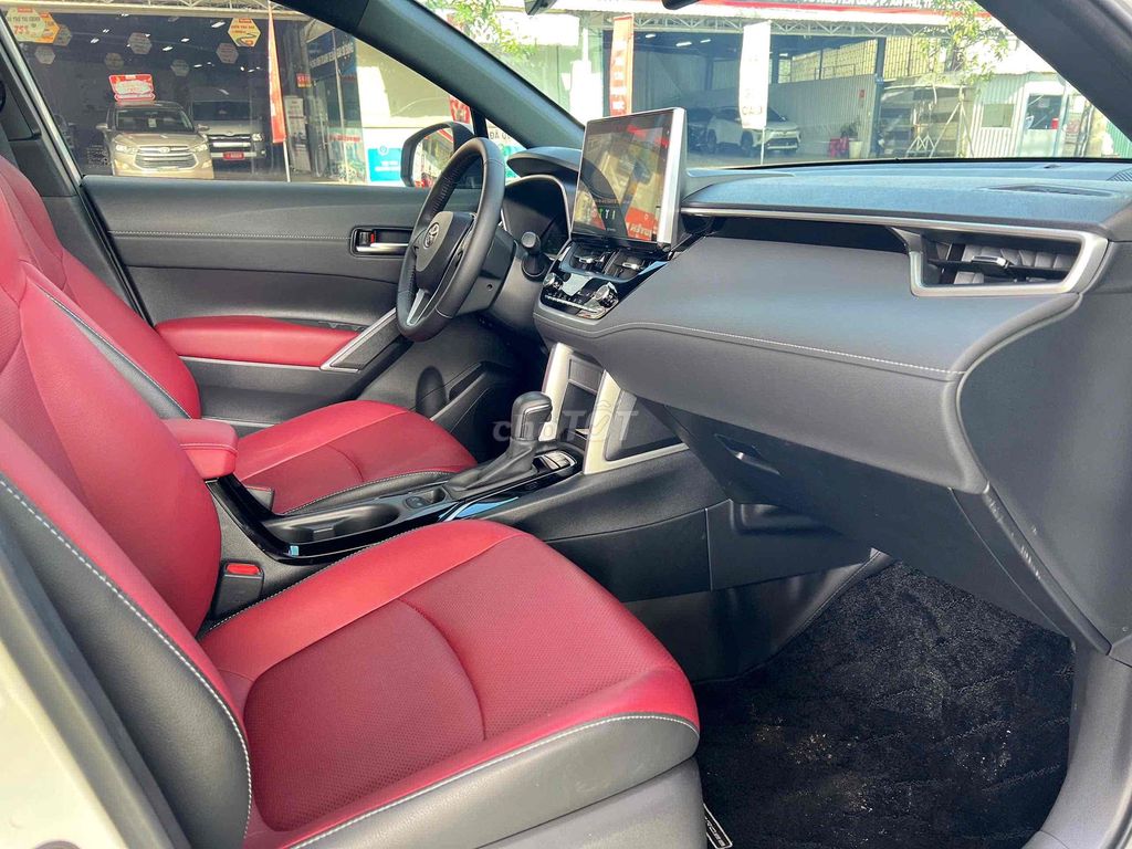Toyota Corolla Cross HEV Trắng. Mua bán Ô tô tại Thành phố Thủ Đức Tp Hồ Chí Minh được đăng bởi Hào Toyota  hình 6
