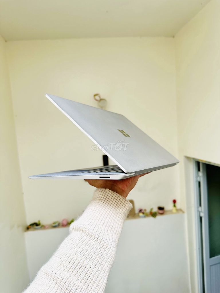 Surface Laptop 2 i7 16GB/512GB like new. Mua bán Laptop tại Quận Hồng Bàng Hải Phòng được đăng bởi Trần Mạnh Cường hình 1