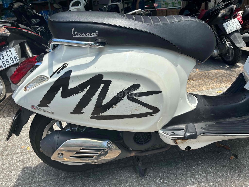 Vespa sprint trắng đen chính chủ. Mua bán Xe máy tại Quận Thanh Khê Đà Nẵng được đăng bởi Uyen hình 5