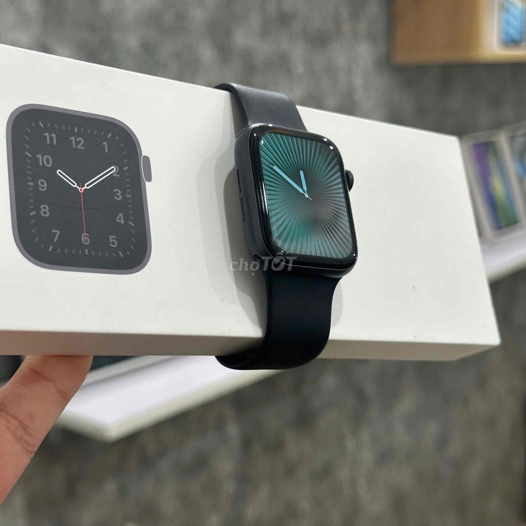 Apple Watch Series 6 44mm đen zin nguyên bản