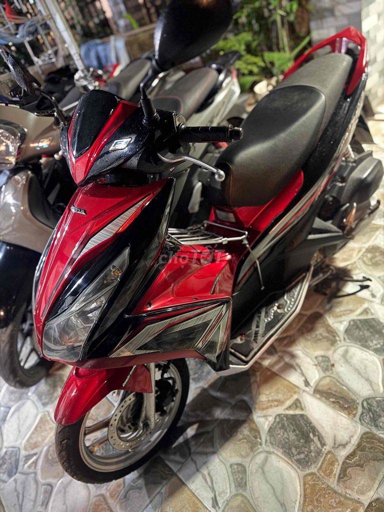 Honda Air Blade Đỏ đen. Mua bán Xe máy tại Quận Liên Chiểu Đà Nẵng được đăng bởi ALO TÂM GHE hình 1